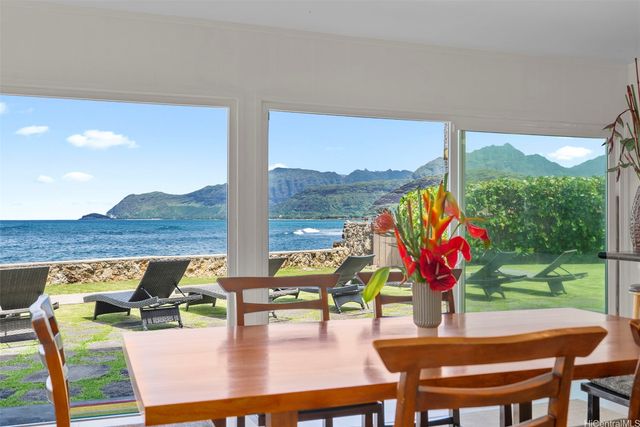 87-829 Farrington Highway, Waianae, HI 96792