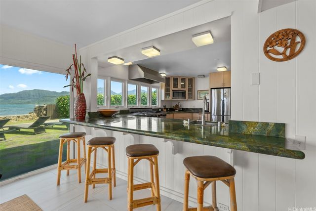 87-829 Farrington Highway, Waianae, HI 96792
