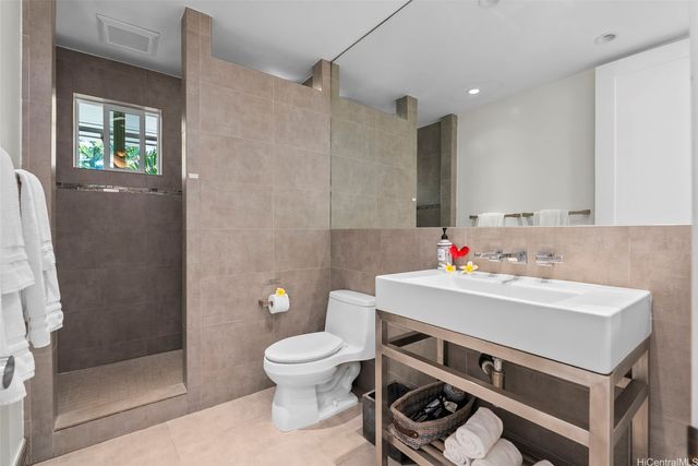 87-829 Farrington Highway, Waianae, HI 96792