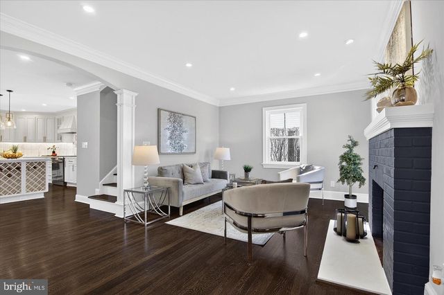1607 N GLEBE RD, Arlington, VA 22207