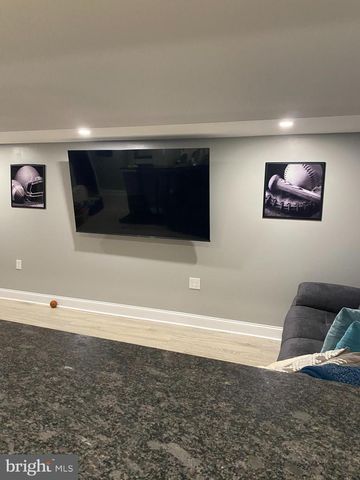 543 LONGWOOD AVE, Deptford, NJ 08096