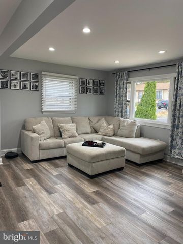 543 LONGWOOD AVE, Deptford, NJ 08096