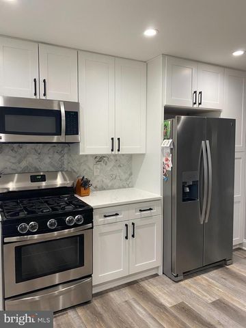 543 LONGWOOD AVE, Deptford, NJ 08096