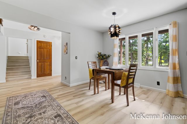 299 N Brooks Road N, Muskegon Twp, MI 49442