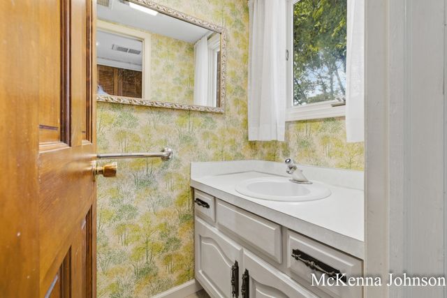 299 N Brooks Road N, Muskegon Twp, MI 49442
