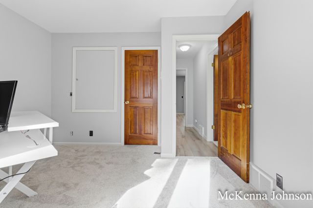 299 N Brooks Road N, Muskegon Twp, MI 49442