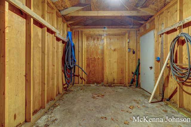 299 N Brooks Road N, Muskegon Twp, MI 49442