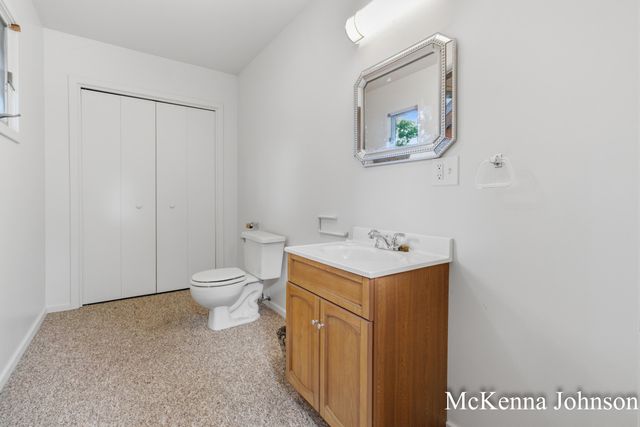 299 N Brooks Road N, Muskegon Twp, MI 49442