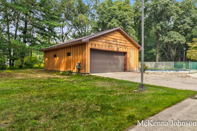 299 N Brooks Road N, Muskegon Twp, MI 49442