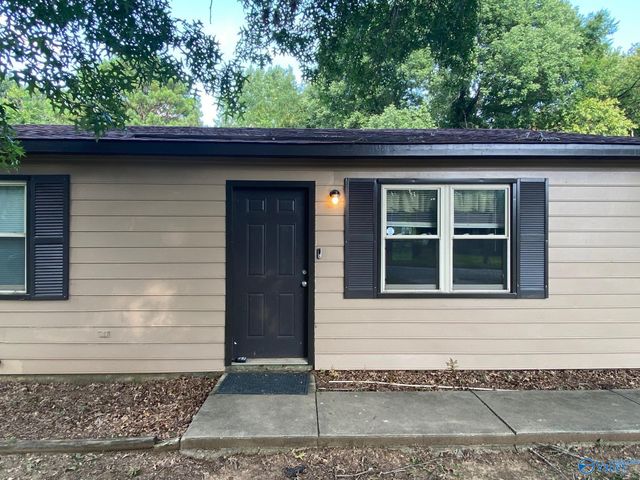 6214 Belgrade Drive NW, Huntsville, AL 35810