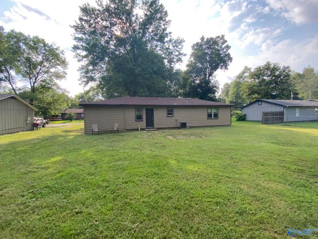 6214 Belgrade Drive NW, Huntsville, AL 35810