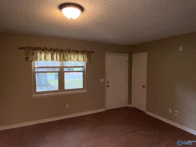 6214 Belgrade Drive NW, Huntsville, AL 35810