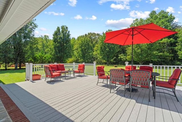 94 Chandlers Ridge Drive, Chatsworth, GA 30705