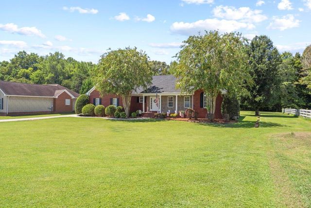 94 Chandlers Ridge Drive, Chatsworth, GA 30705