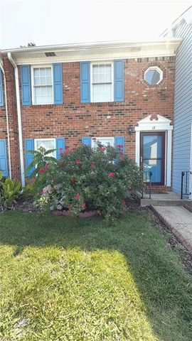 17 S Gawain WAY, Hampton, VA 23669