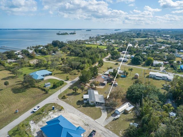 13195 Old Dixie Highway, Sebastian, FL 32958