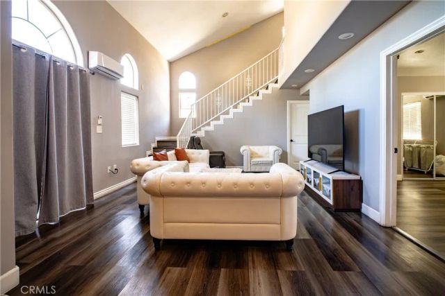 1133 S Harmon, Santa Ana, CA 92704