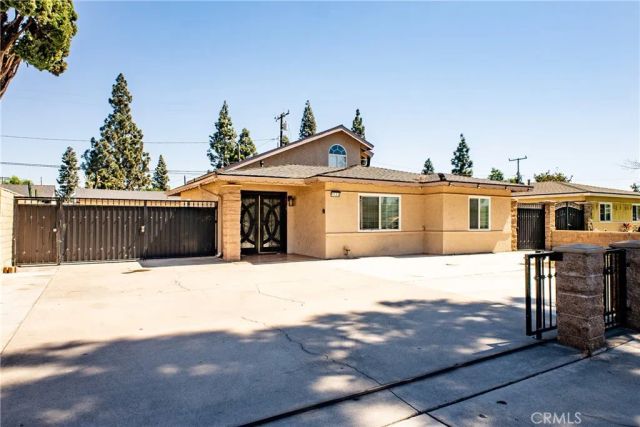 1133 S Harmon, Santa Ana, CA 92704
