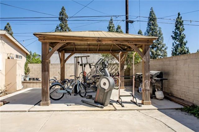 1133 S Harmon, Santa Ana, CA 92704