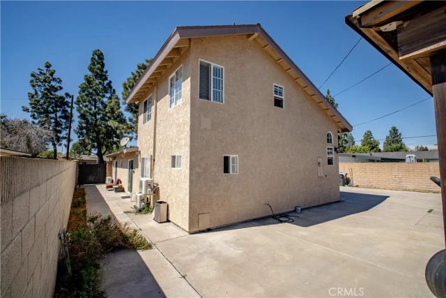 1133 S Harmon, Santa Ana, CA 92704