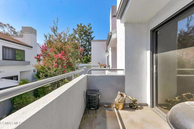 1253 Tivoli Lane 36, Simi Valley, CA 93065