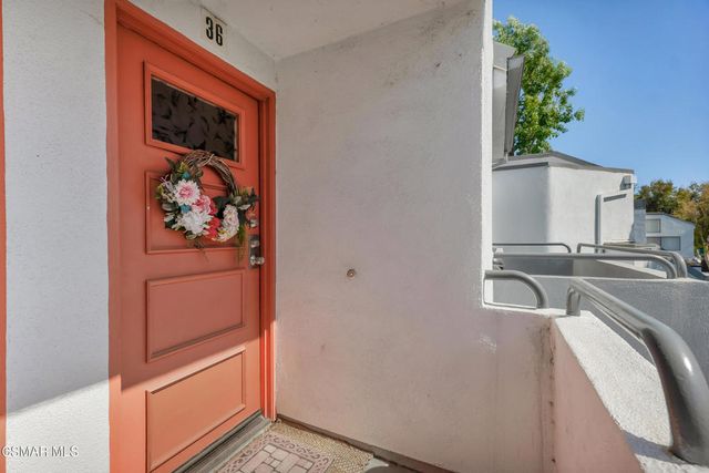 1253 Tivoli Lane 36, Simi Valley, CA 93065