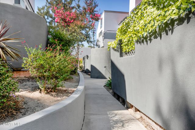 1253 Tivoli Lane 36, Simi Valley, CA 93065