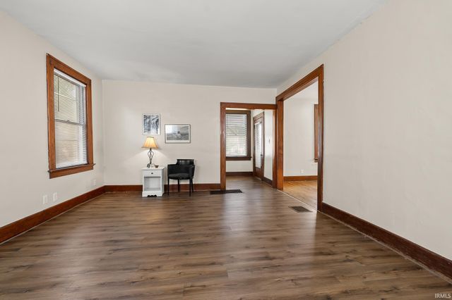 902 Lake Avenue, Fort Wayne, IN 46805