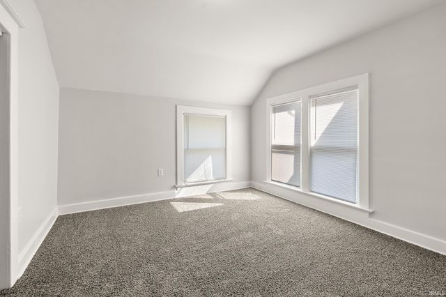 902 Lake Avenue, Fort Wayne, IN 46805