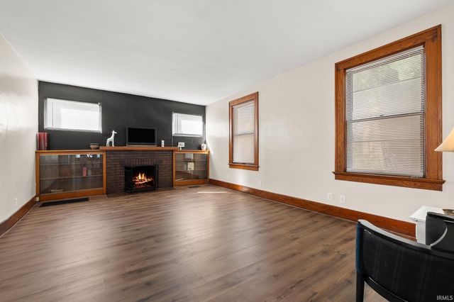 902 Lake Avenue, Fort Wayne, IN 46805