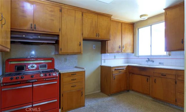 10880 Flaxton, Culver City, CA 90230