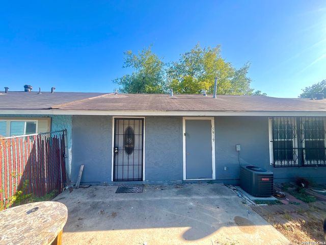 5919 FAIRMEADE ST, San Antonio, TX 78242
