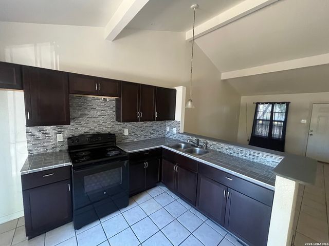 5919 FAIRMEADE ST, San Antonio, TX 78242