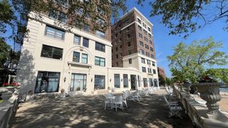 1205 W Sherwin Avenue 805, Chicago, IL 60626