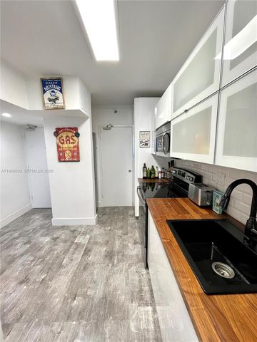 100 Lincoln Rd 518, Miami Beach, FL 33139