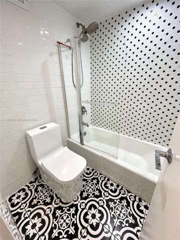 100 Lincoln Rd 518, Miami Beach, FL 33139