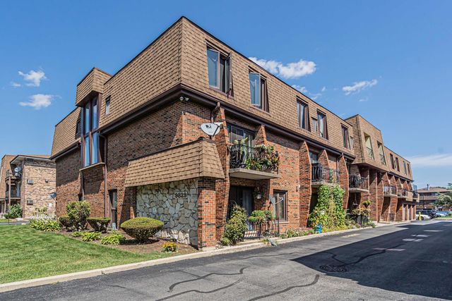 9829 Nottingham Avenue 10, Chicago Ridge, IL 60415