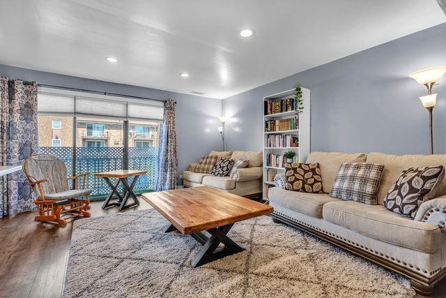 9829 Nottingham Avenue 10, Chicago Ridge, IL 60415