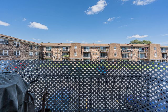 9829 Nottingham Avenue 10, Chicago Ridge, IL 60415