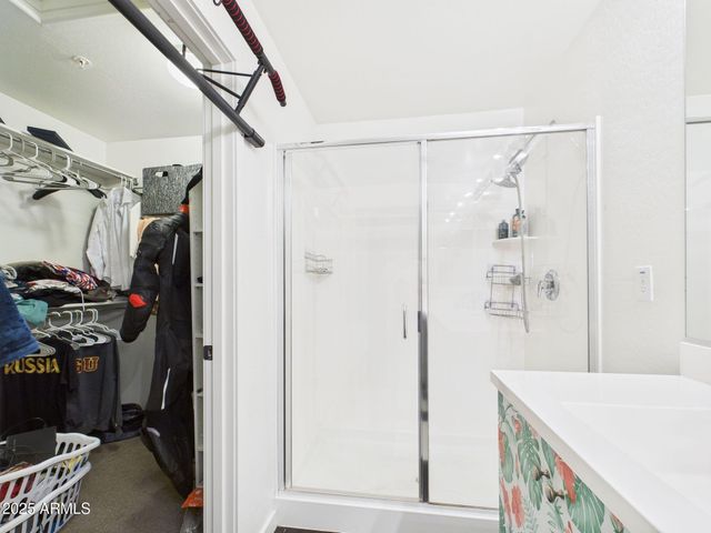 2335 E HIDALGO Avenue, Phoenix, AZ 85040