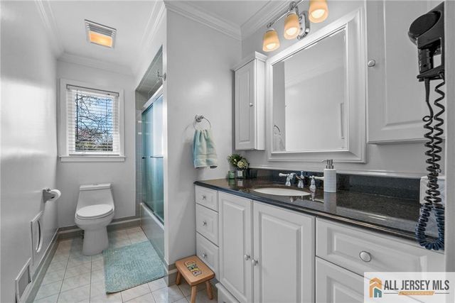 275 Alden Avenue, Edison, NJ 08820