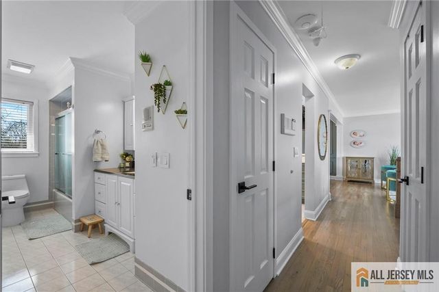 275 Alden Avenue, Edison, NJ 08820