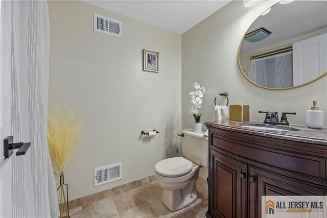 275 Alden Avenue, Edison, NJ 08820