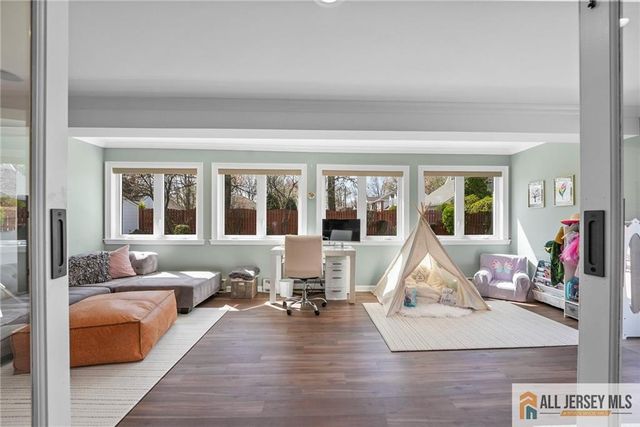 275 Alden Avenue, Edison, NJ 08820