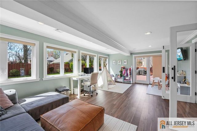 275 Alden Avenue, Edison, NJ 08820