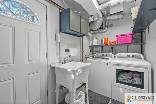 275 Alden Avenue, Edison, NJ 08820