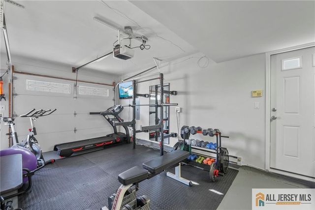 275 Alden Avenue, Edison, NJ 08820