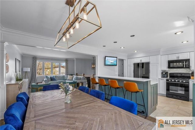 275 Alden Avenue, Edison, NJ 08820