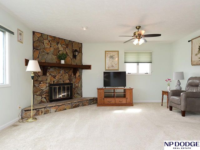 2710 Annabelle Drive, Bellevue, NE 68123