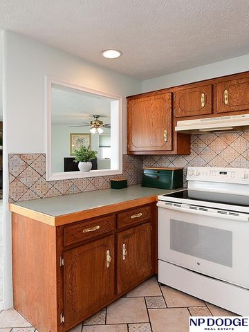 2710 Annabelle Drive, Bellevue, NE 68123